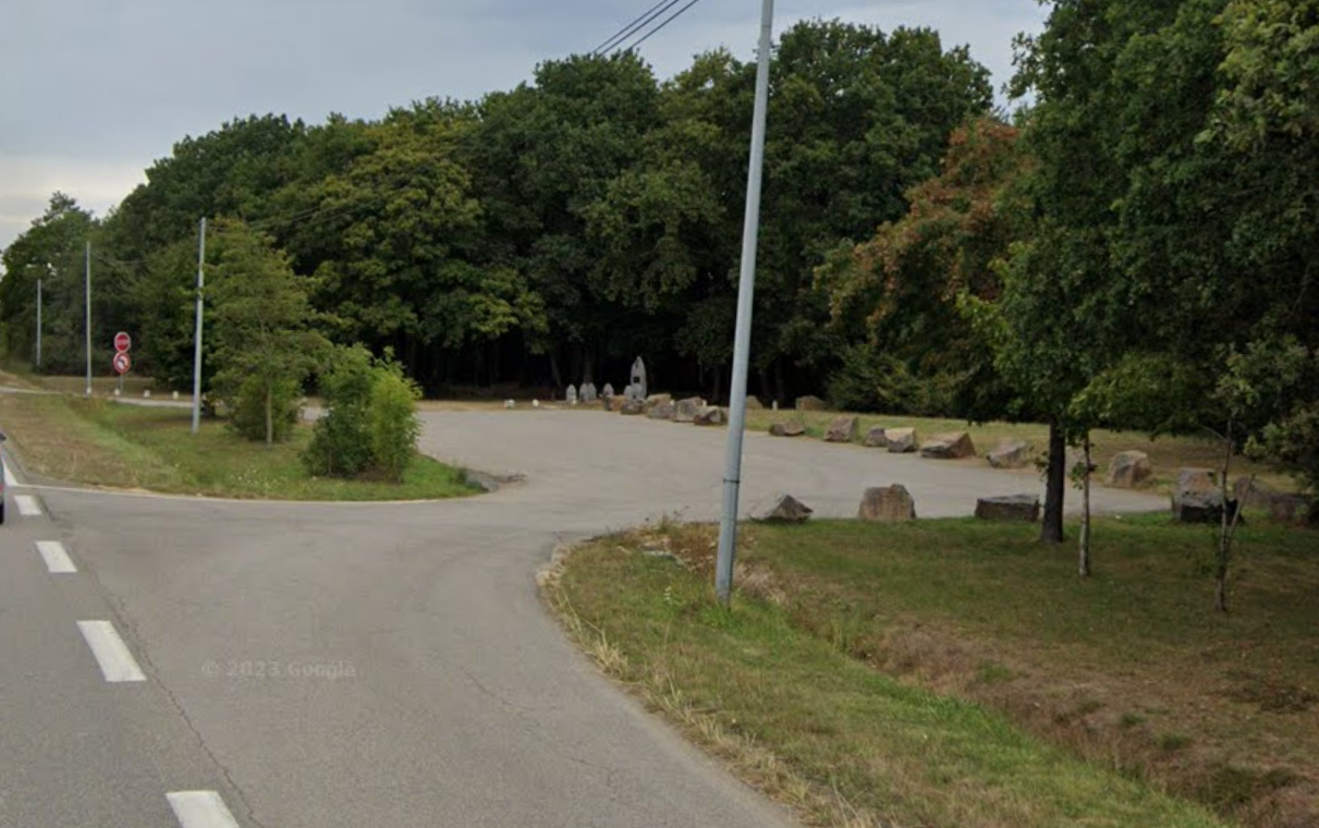 Aire de pique-nique D751 6km avant PORNIC : 