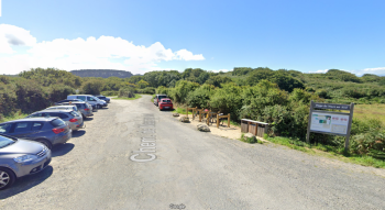 Parking de la plage naturiste de Beg Leguer